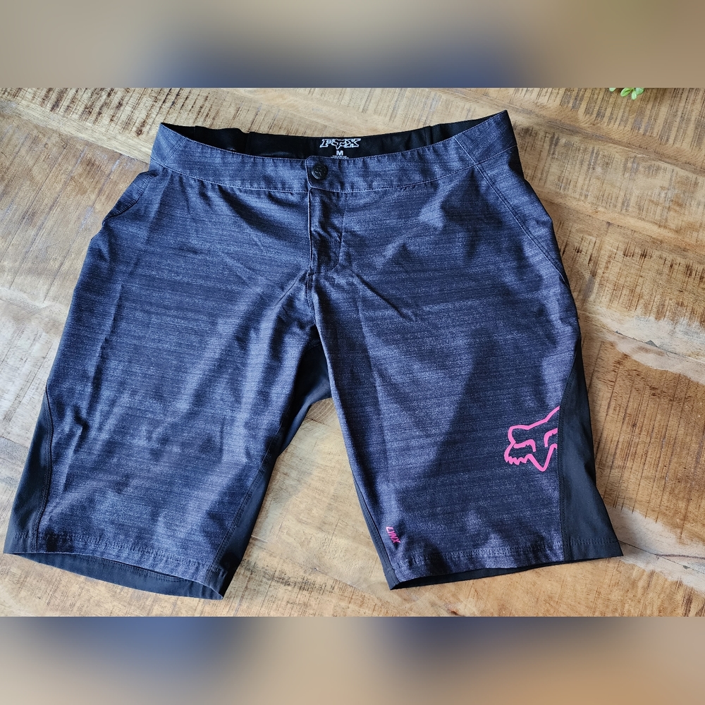 NWOT Fox mountain bike women's shorts